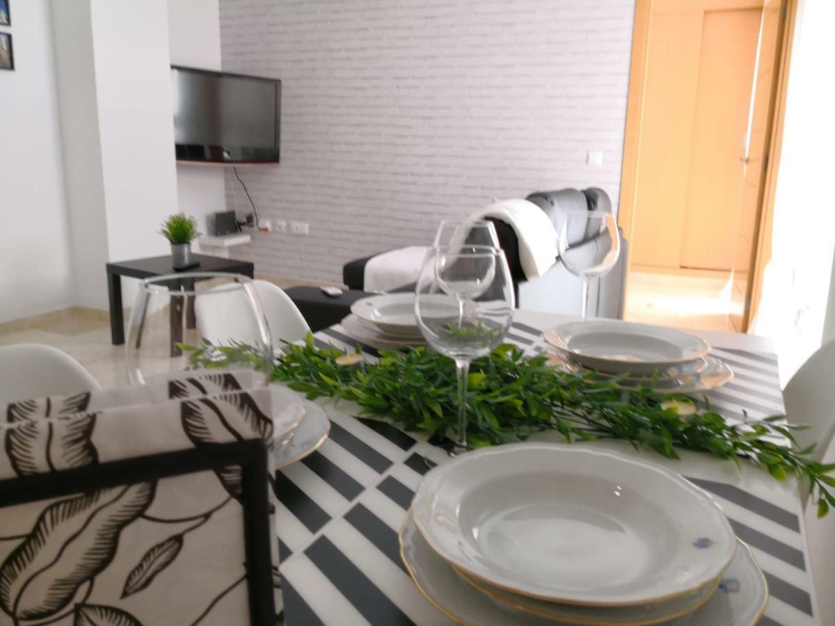 Apartamento La Victoria มาลากา ภายนอก รูปภาพ