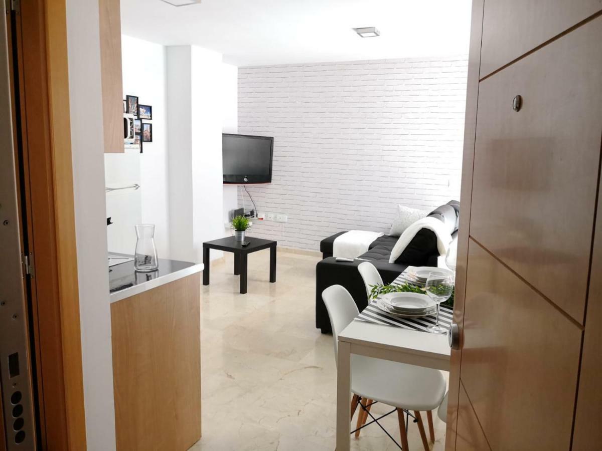 Apartamento La Victoria มาลากา ภายนอก รูปภาพ