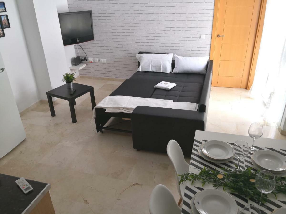 Apartamento La Victoria มาลากา ภายนอก รูปภาพ