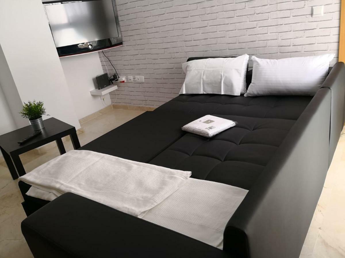 Apartamento La Victoria มาลากา ภายนอก รูปภาพ