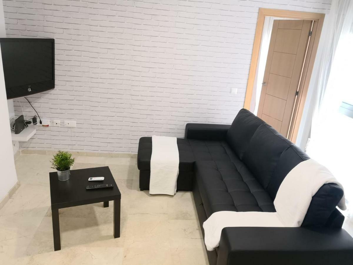 Apartamento La Victoria มาลากา ภายนอก รูปภาพ